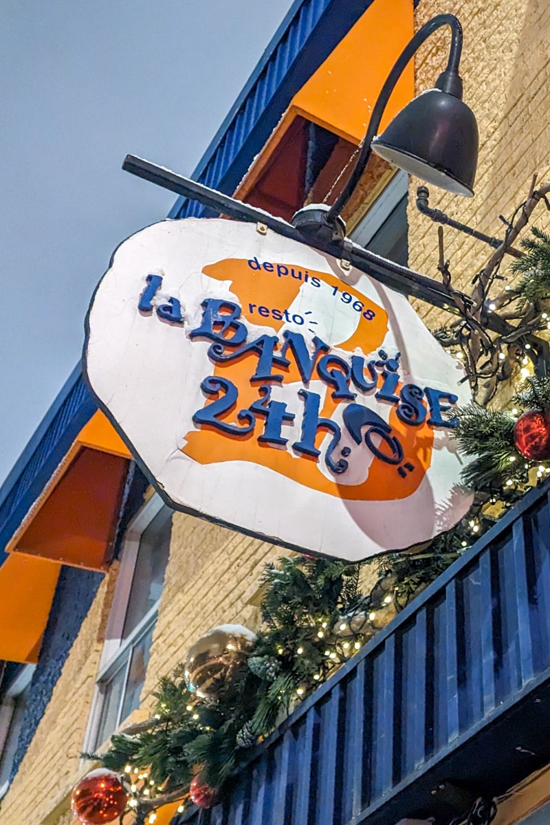 Enseigne du restaurant La Banquise, Montréal