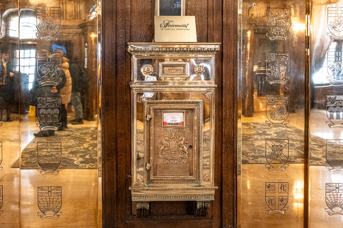 La boîte aux lettres du Château Frontenac au Québec