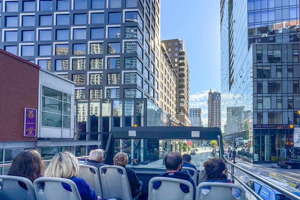 Bus touristique à Montréal