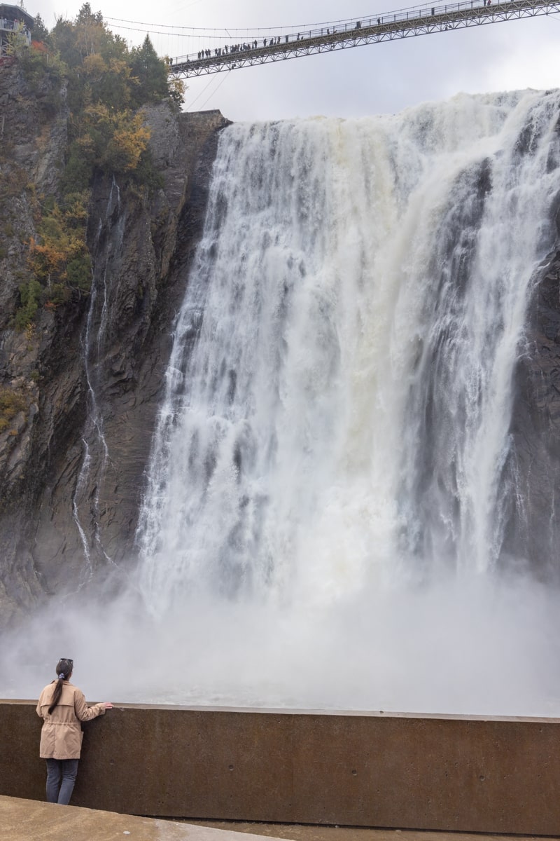 Point de vue du promontoire sur les chutes