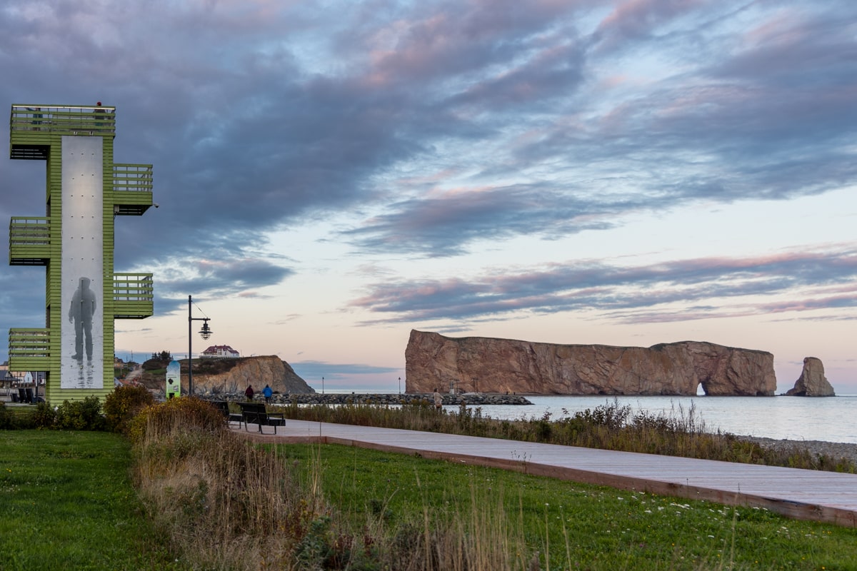 Tour d'obersavation du Rocher-Percé en Gaspési