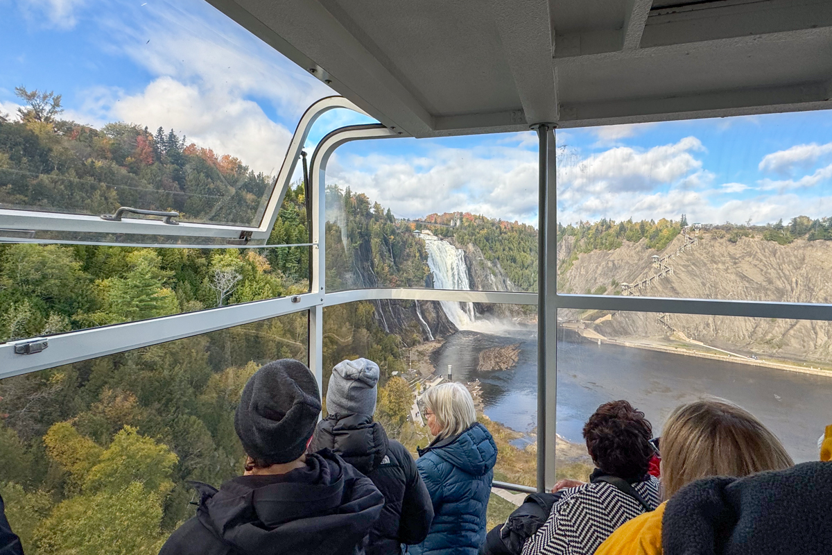 Vue depuis le téléphérique sur les Chutes-Montmorency